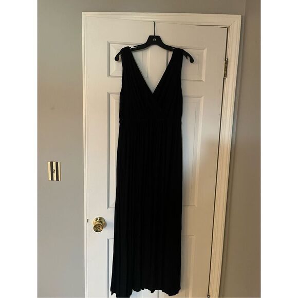 Banana Republic Black Grecian Style Maxi Dress - Picture 1 of 7